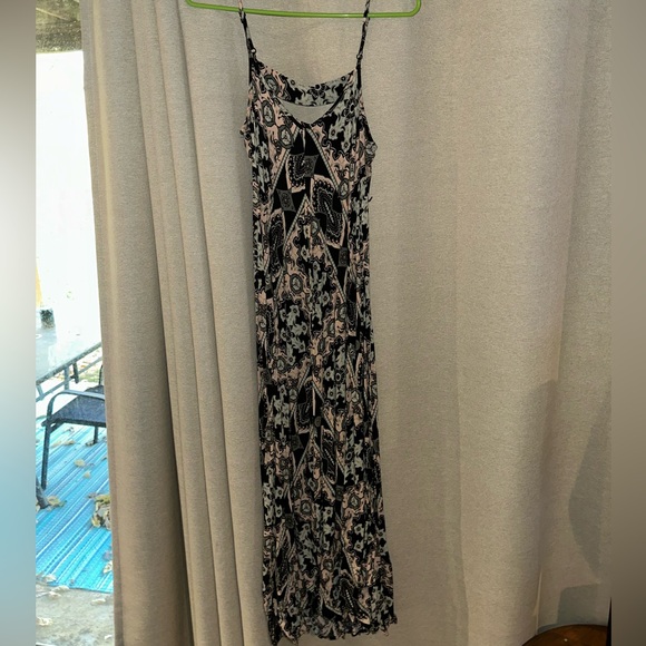 Dresses & Skirts - Pretty Maxi